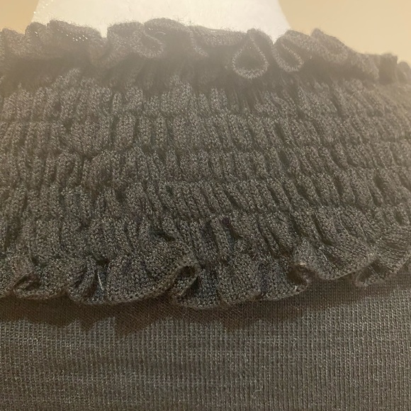 Givenchy sweater - Picture 9 of 10